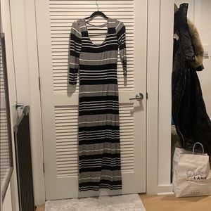 Long sleeve black and white maxi dress